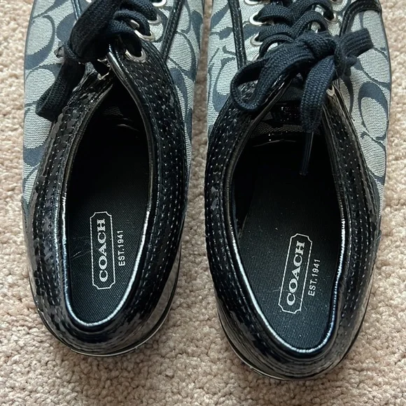 Coach Zorra Signature Sneakers - Picture 11 of 12